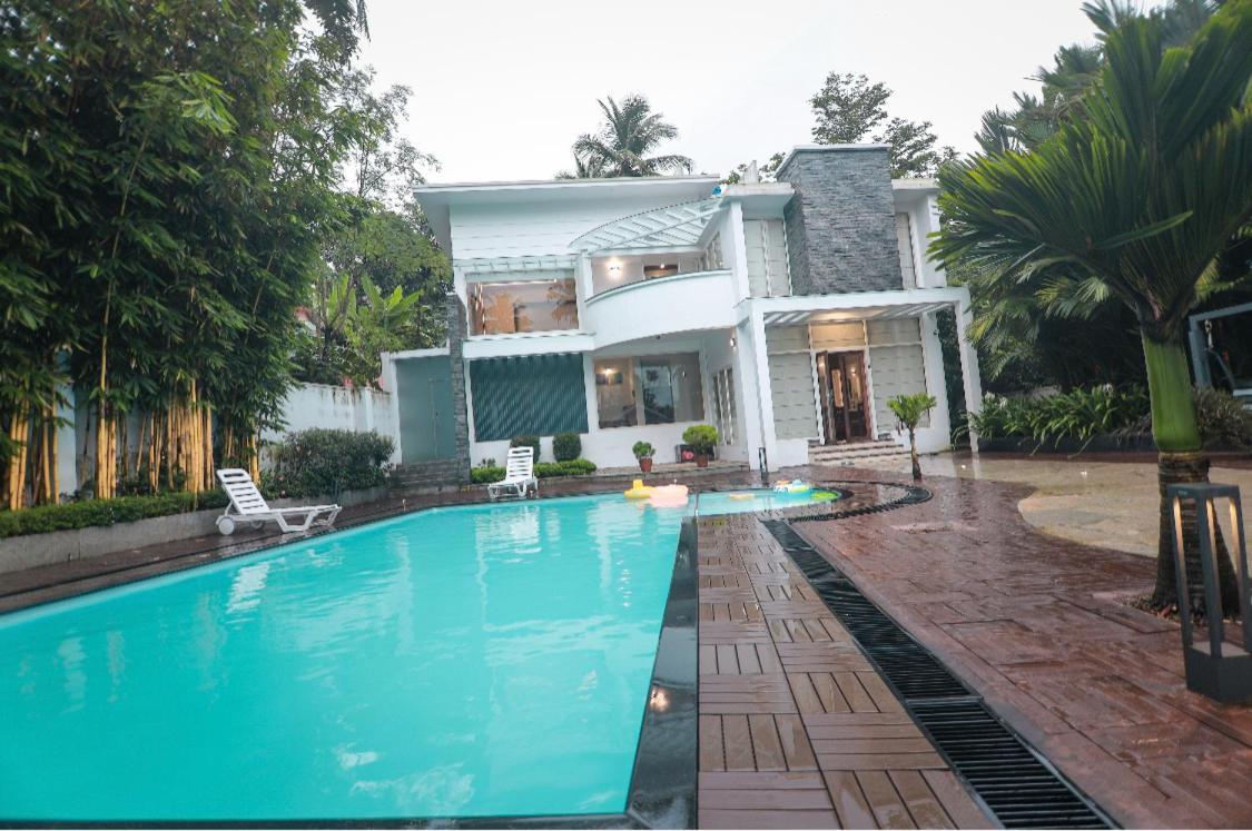 Square Villa Residency Luxury 1 Bed Room Villa With Private Pool Mukkam Zewnętrze zdjęcie
